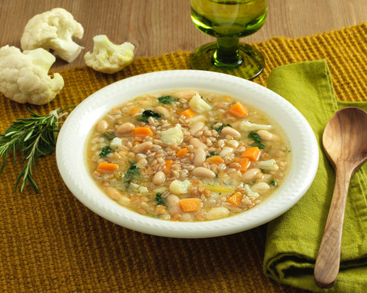 Minestra di farro, fagioli cannellini e batata arancione