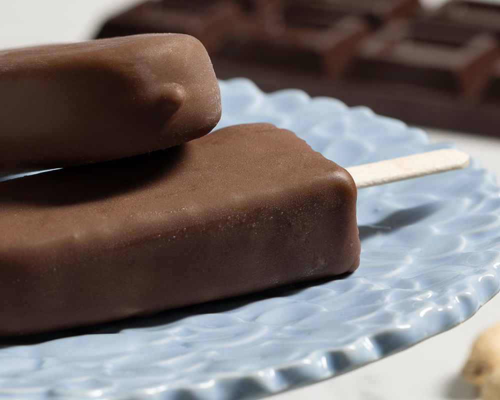 Ricoperto proteico al cacao e arachidi